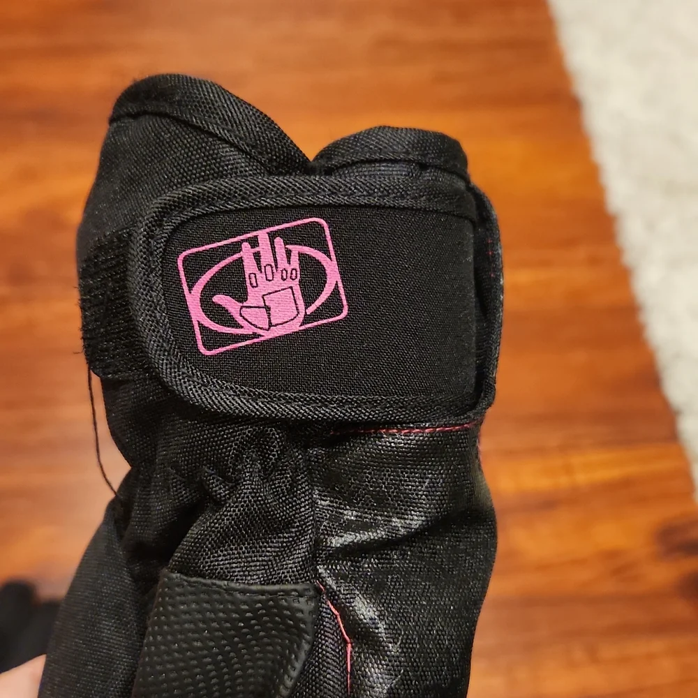 Body Glove Snow Gloves size L